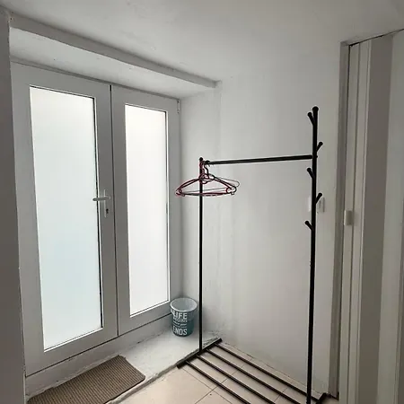Tolos & Lina - Loggos Inn *